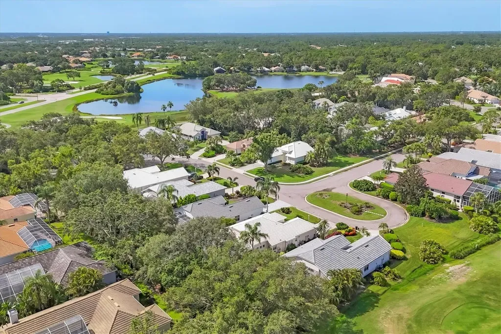 7916 Hampton Court University Park FL 34201