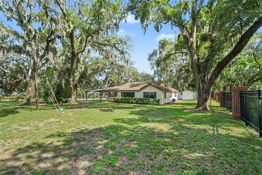 231 Duke Simms Road Brandon FL 33511