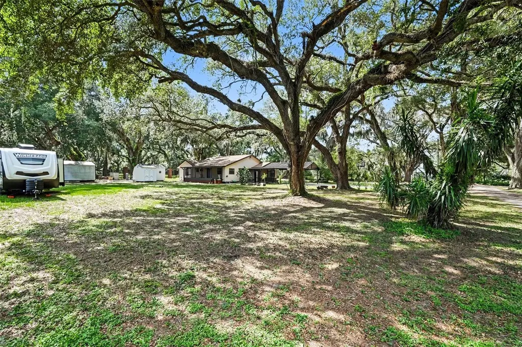 231 Duke Simms Road Brandon FL 33511