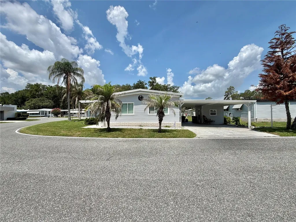 101 Tamarisk Way Leesburg FL 34748