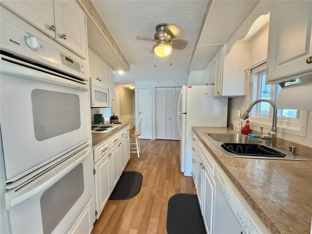 101 Tamarisk Way Leesburg FL 34748