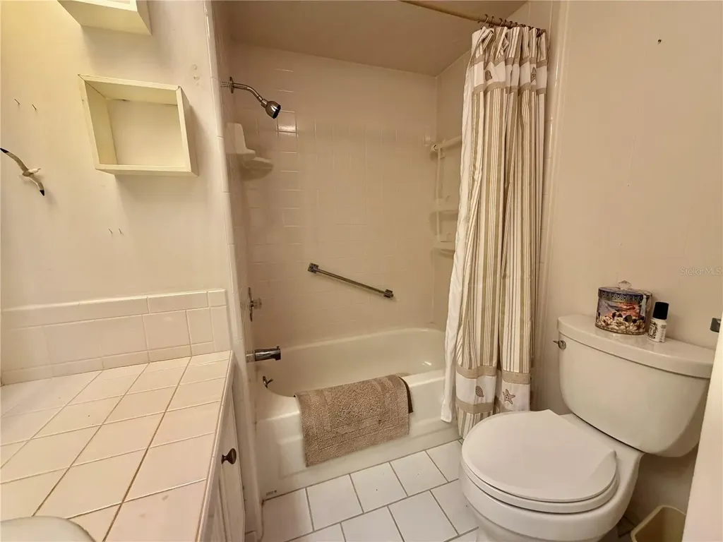 101 Tamarisk Way Leesburg FL 34748