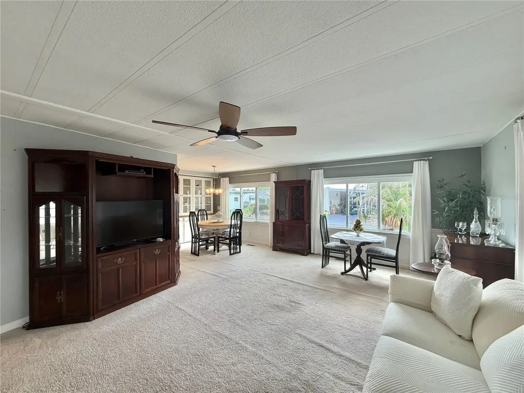 101 Tamarisk Way Leesburg FL 34748