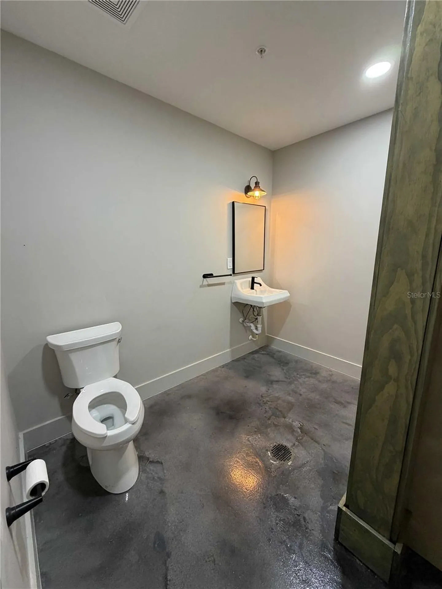 235 NE Watula Avenue Ocala FL 34470
