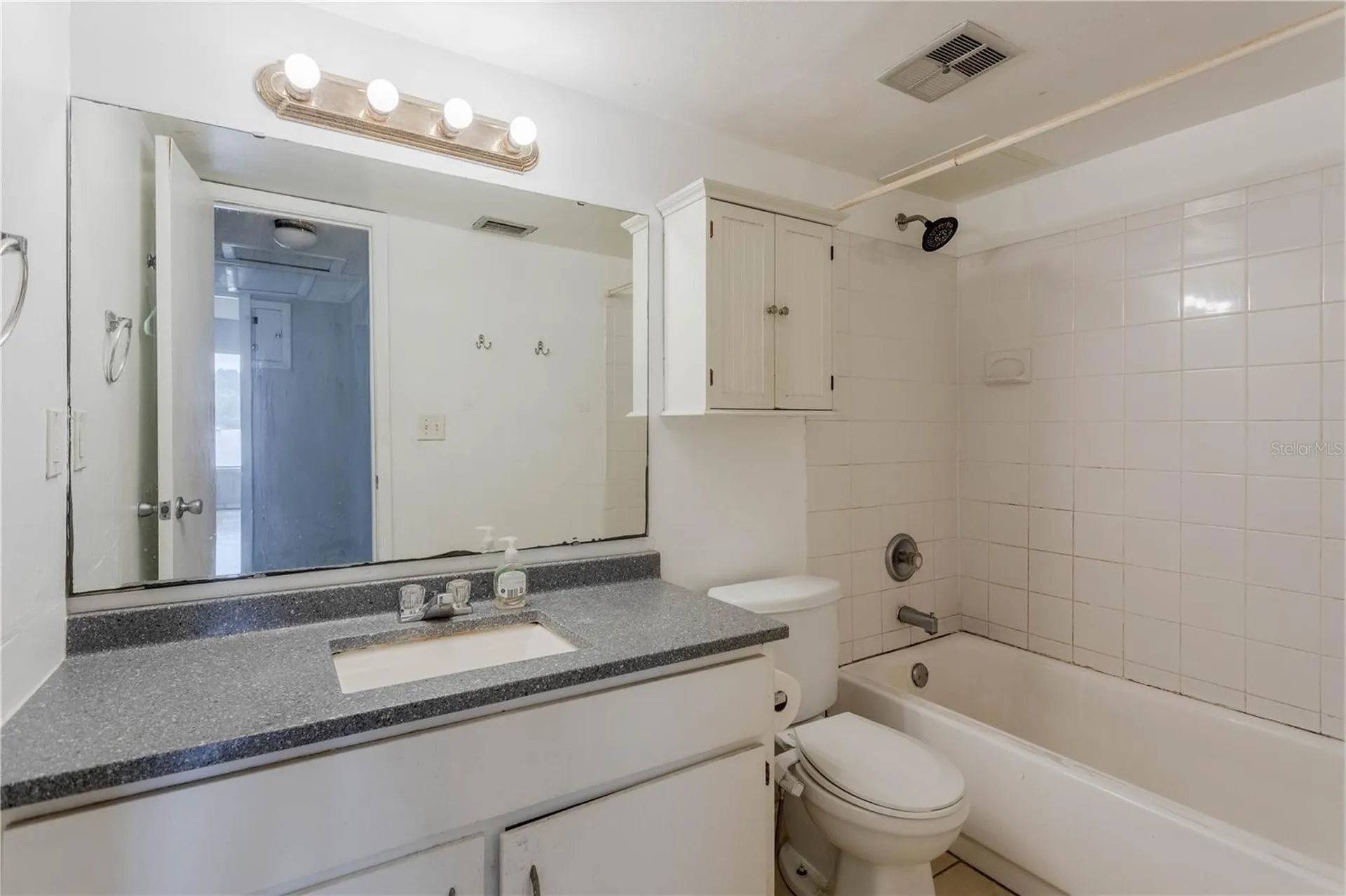 618 Orange Drive Altamonte Springs FL 32701