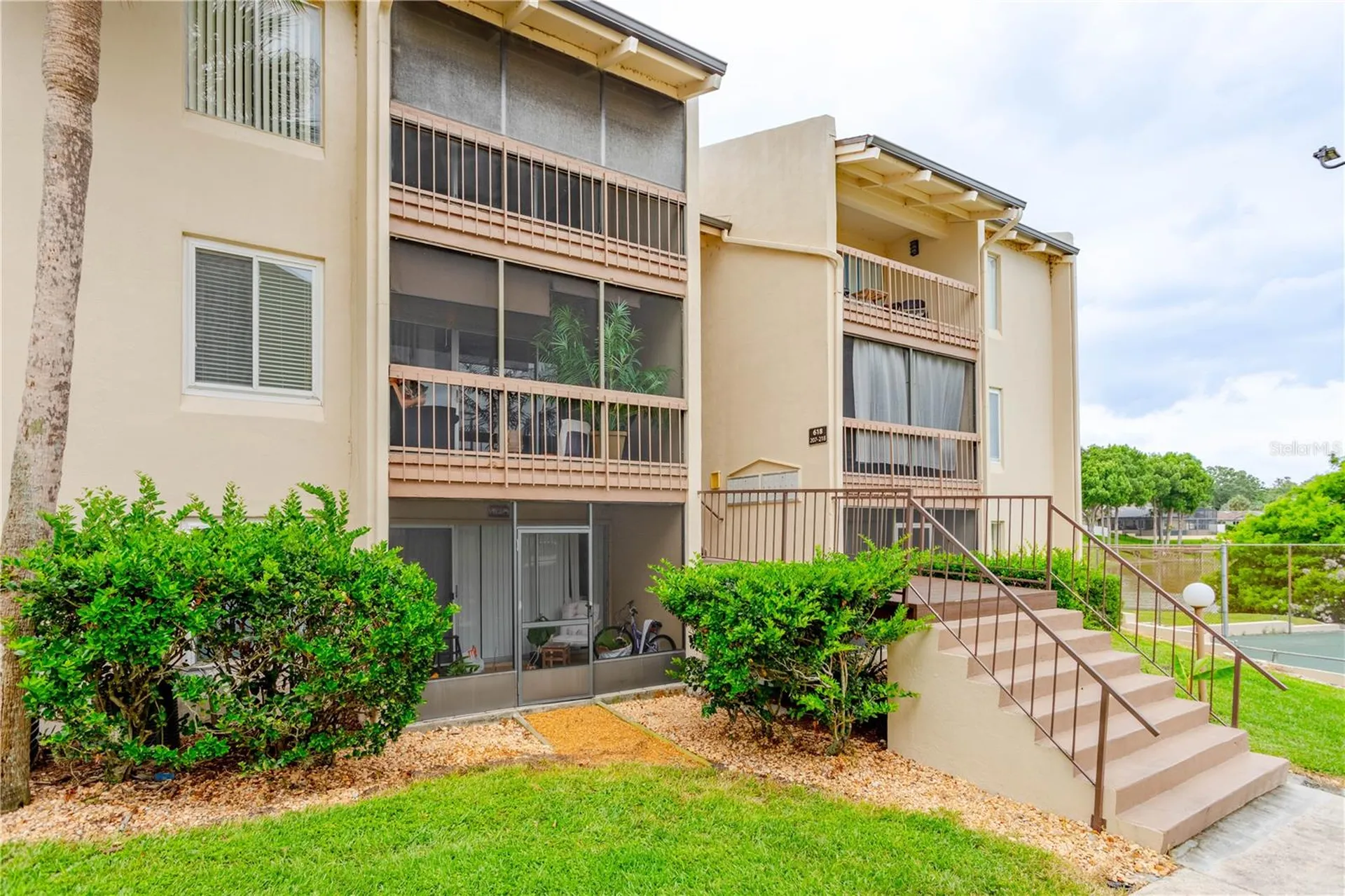 618 Orange Drive Altamonte Springs FL 32701