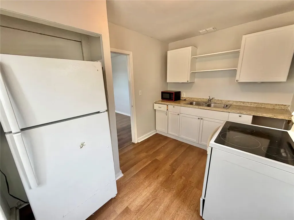 1320 18th Avenue S St Petersburg FL 33705