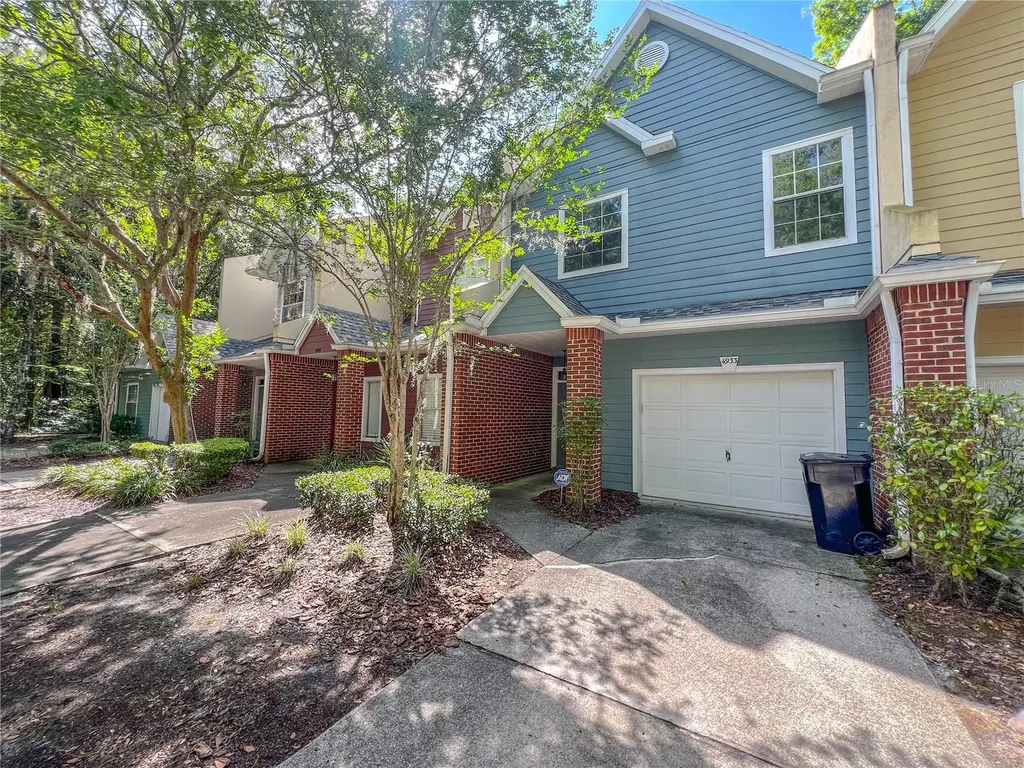 4933 NW 1st Place Gainesville FL 32607