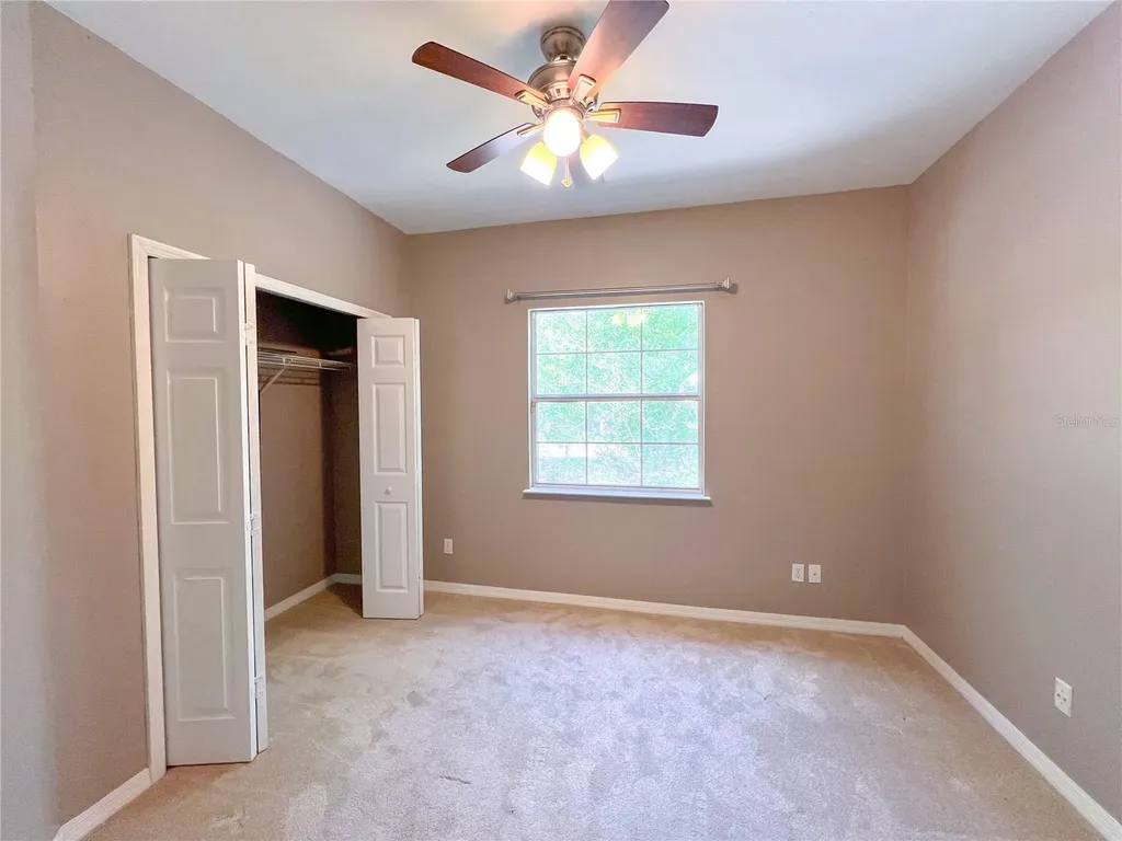 4933 NW 1st Place Gainesville FL 32607