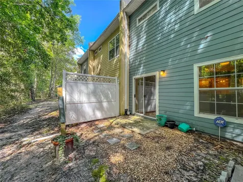 4933 NW 1st Place Gainesville FL 32607