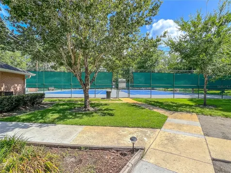 4933 NW 1st Place Gainesville FL 32607