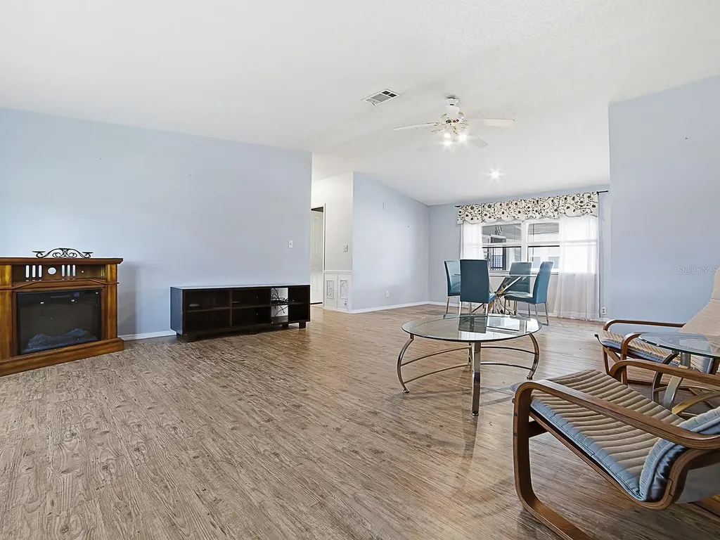 25035 Bellevue Leesburg FL 34748