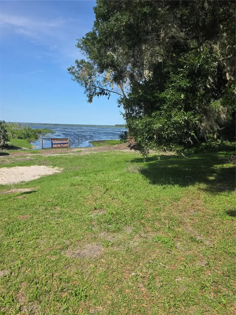 5160 NW 190th Place Reddick FL 32686