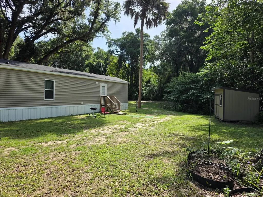 5160 NW 190th Place Reddick FL 32686