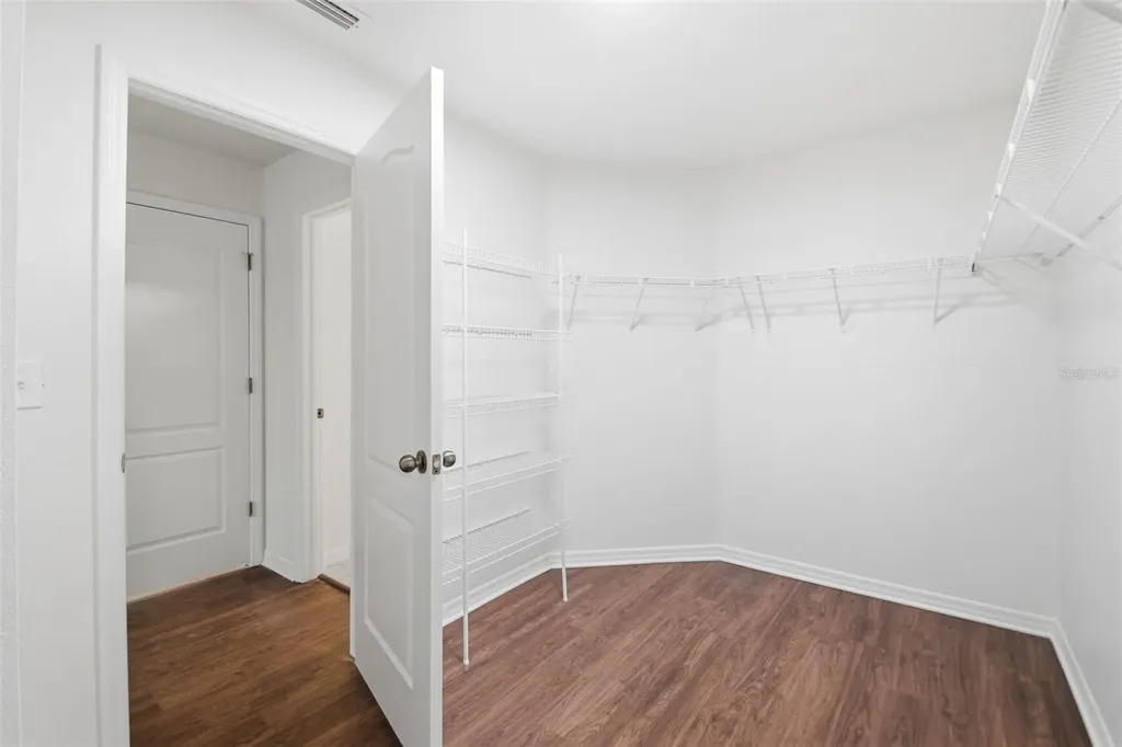 5654 Aaron Court Sarasota FL 34232