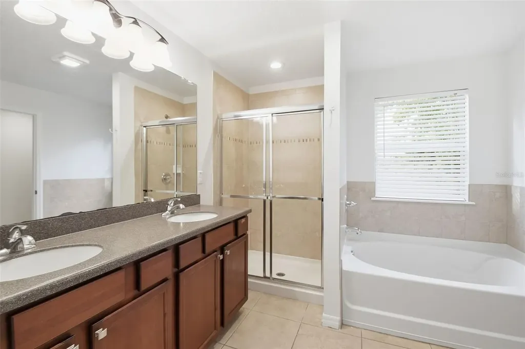 5654 Aaron Court Sarasota FL 34232
