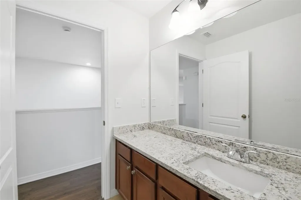 5654 Aaron Court Sarasota FL 34232