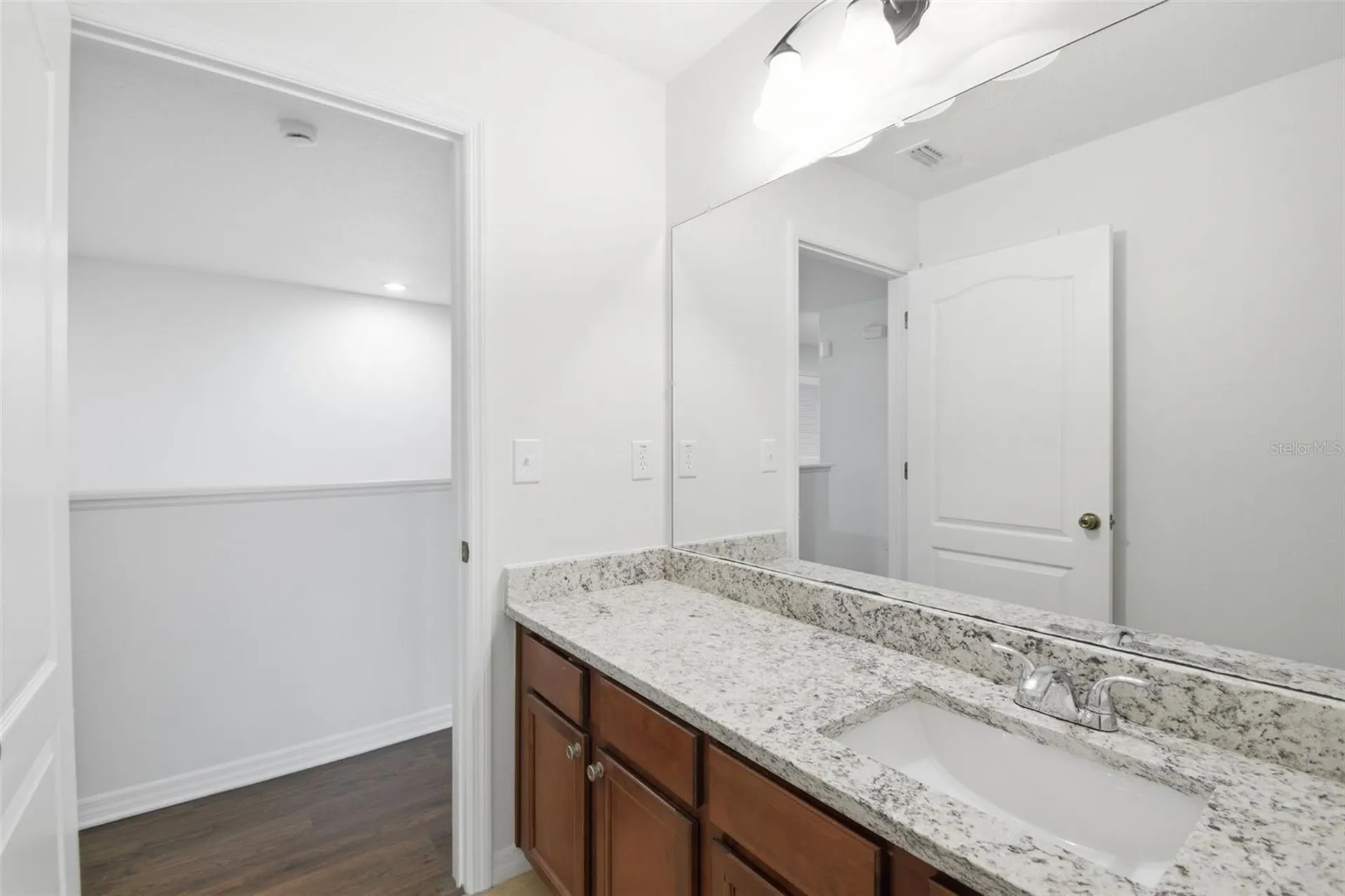 5654 Aaron Court Sarasota FL 34232