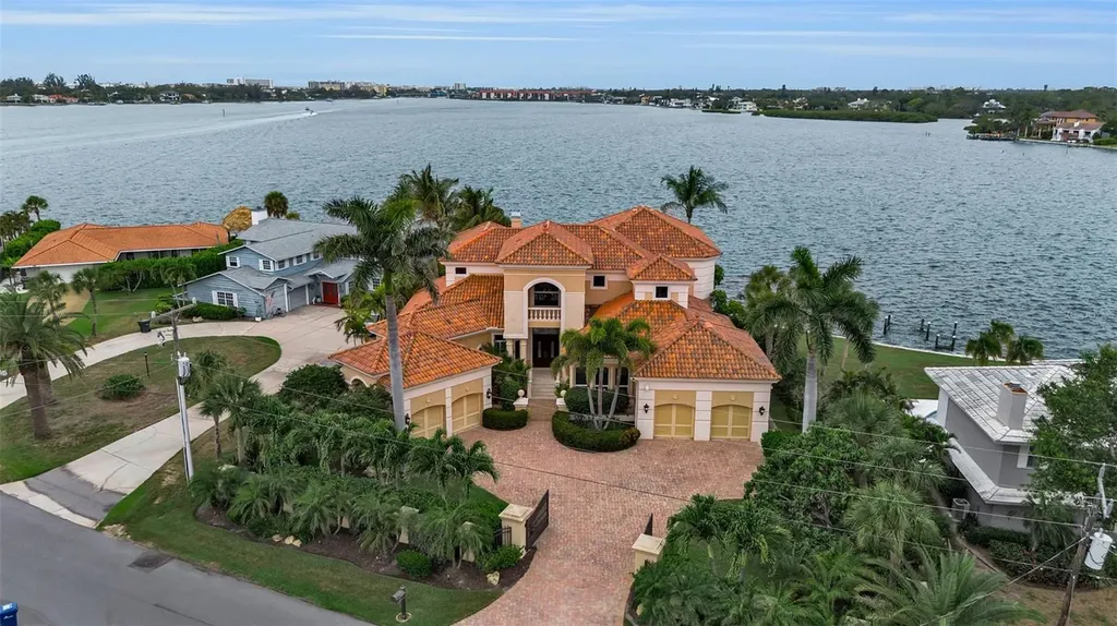 1541 Caribbean Drive Sarasota FL 34231