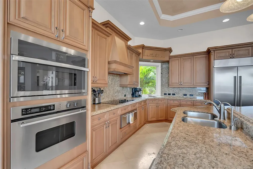 1541 Caribbean Drive Sarasota FL 34231