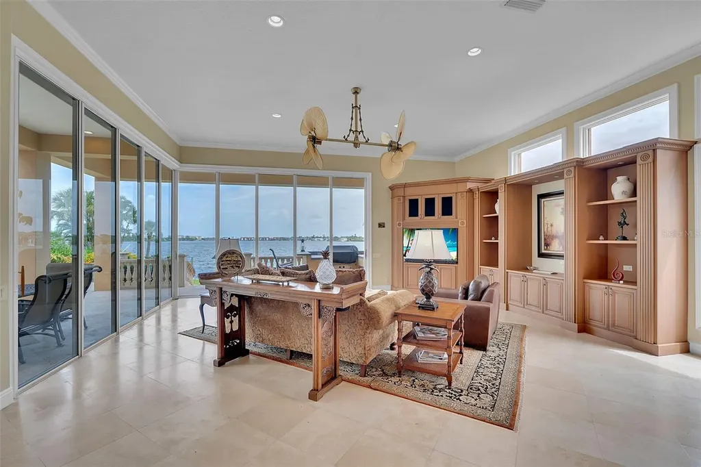 1541 Caribbean Drive Sarasota FL 34231