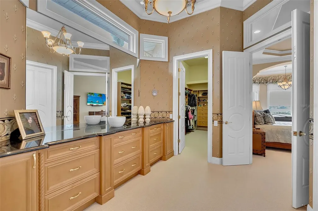 1541 Caribbean Drive Sarasota FL 34231