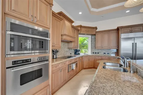 1541 Caribbean Drive Sarasota FL 34231