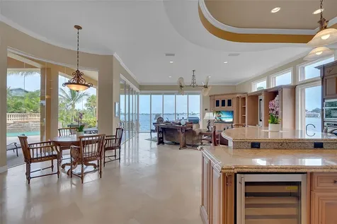 1541 Caribbean Drive Sarasota FL 34231