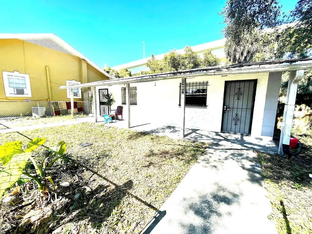 2610 Durham Street Tampa FL 33605