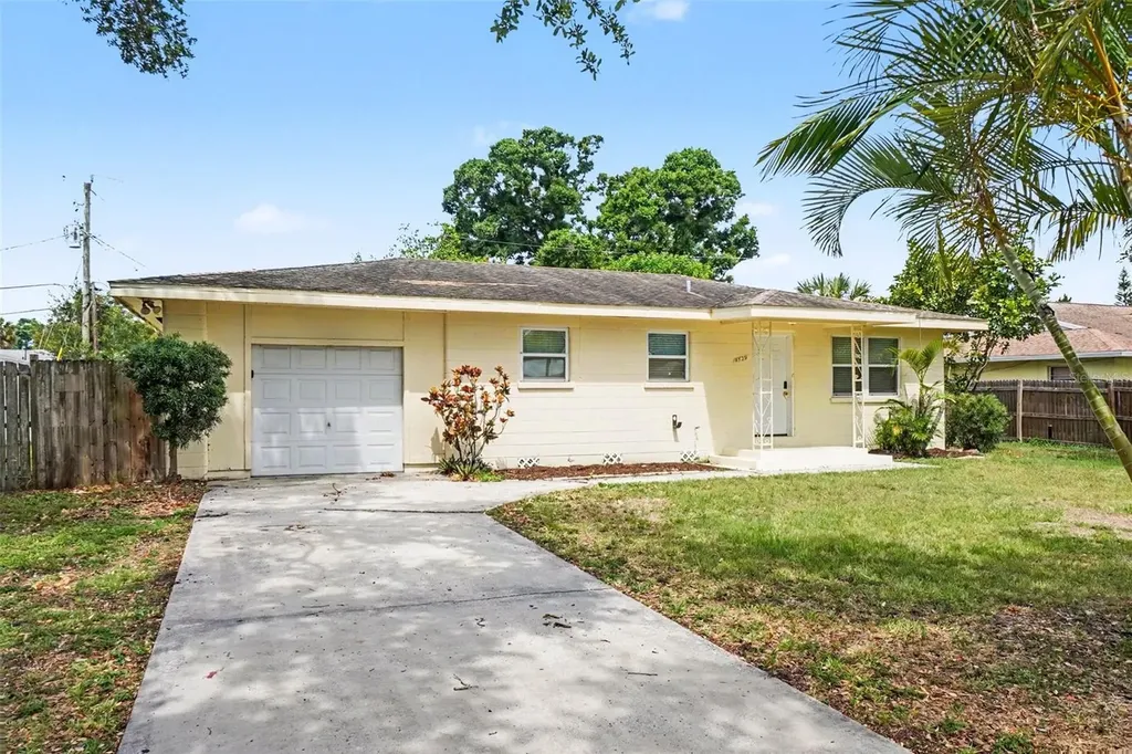 4529 19th Street Circle W Bradenton FL 34207