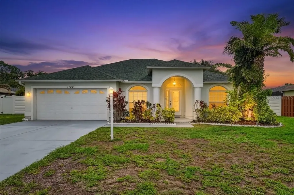 7122 87th Lane E Palmetto FL 34221