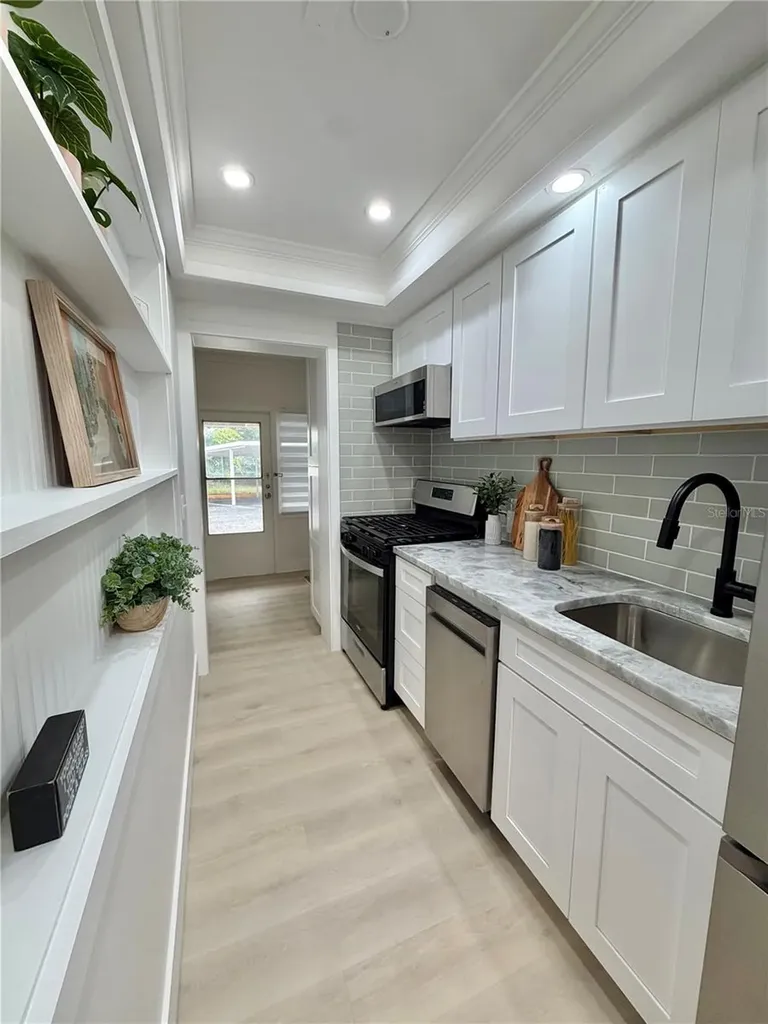 1900 58th Avenue N St Petersburg FL 33714