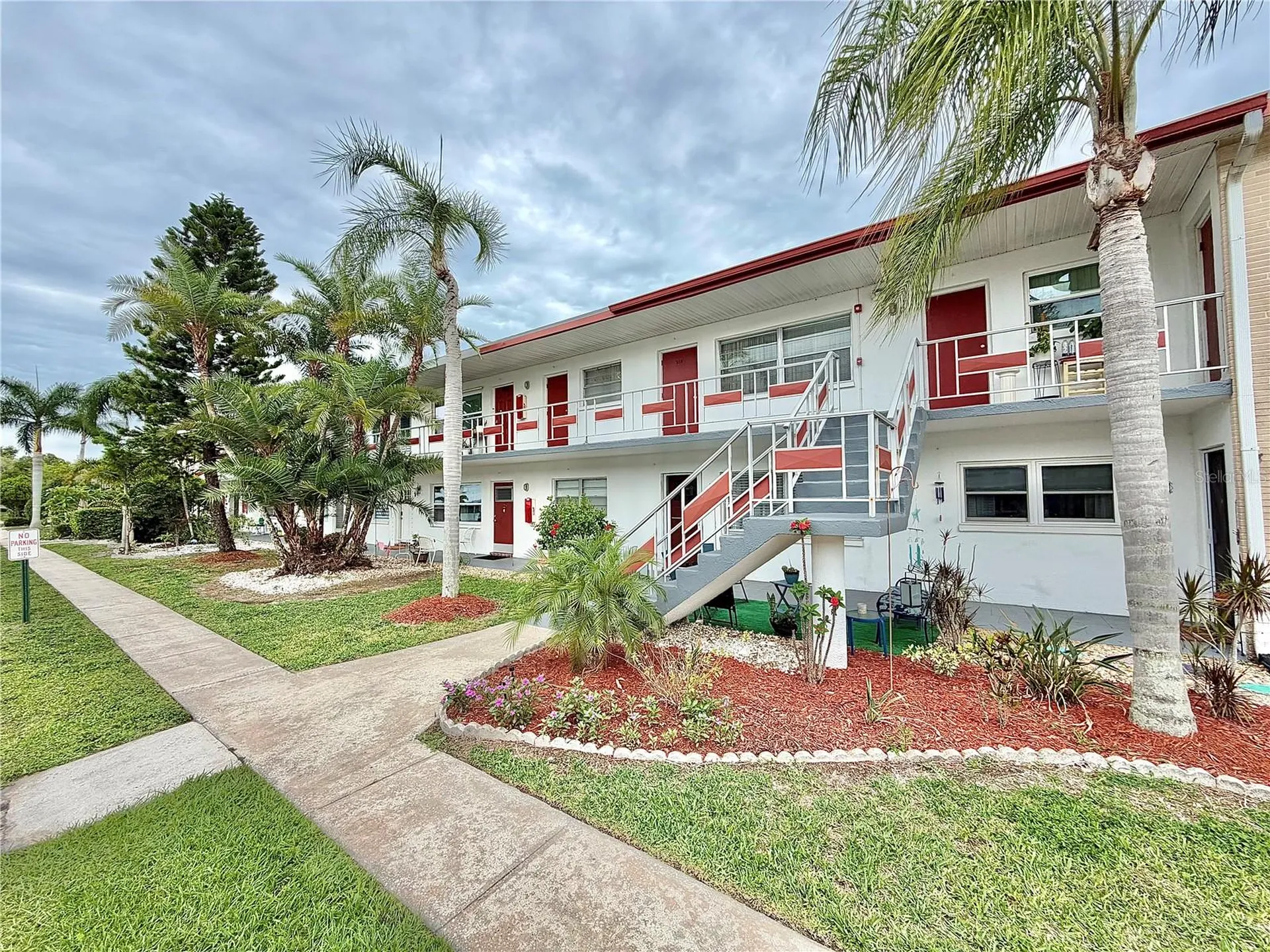 1900 58th Avenue N St Petersburg FL 33714