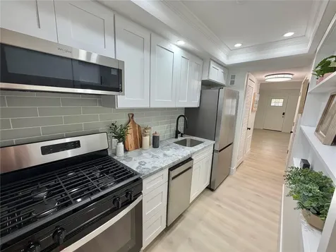 1900 58th Avenue N St Petersburg FL 33714