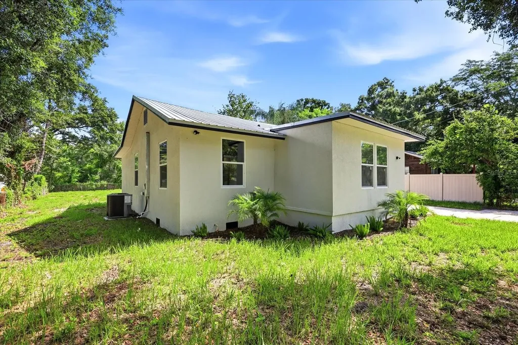 7206 Rhode Island Drive Tampa FL 33619