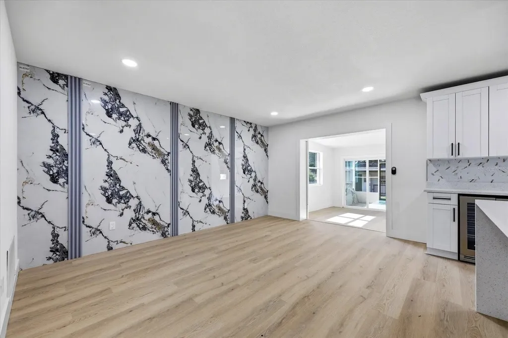 3304 King Richard Court Seffner FL 33584