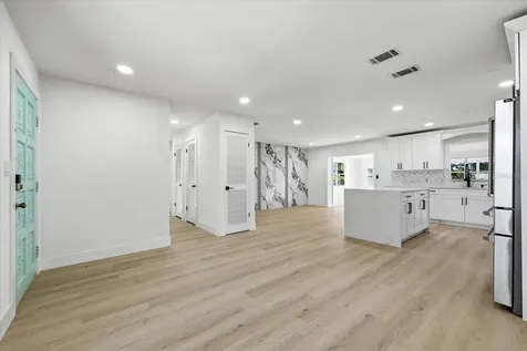3304 King Richard Court Seffner FL 33584