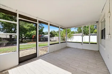 3304 King Richard Court Seffner FL 33584