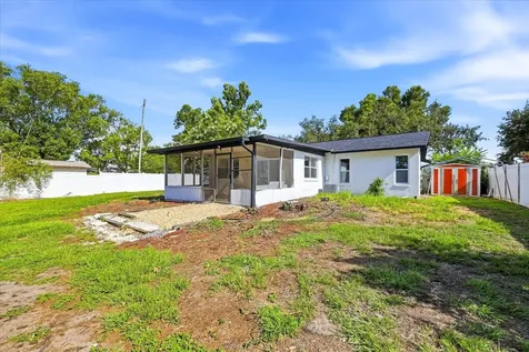 3304 King Richard Court Seffner FL 33584
