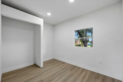 3304 King Richard Court Seffner FL 33584