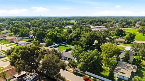 3304 King Richard Court Seffner FL 33584