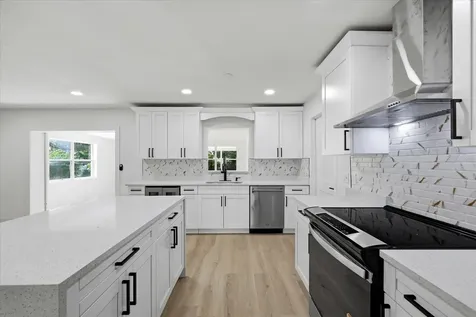 3304 King Richard Court Seffner FL 33584
