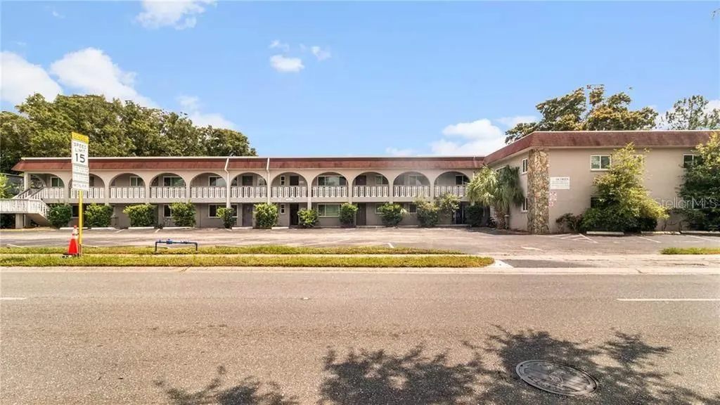 5900 22nd Avenue N St Petersburg FL 33710