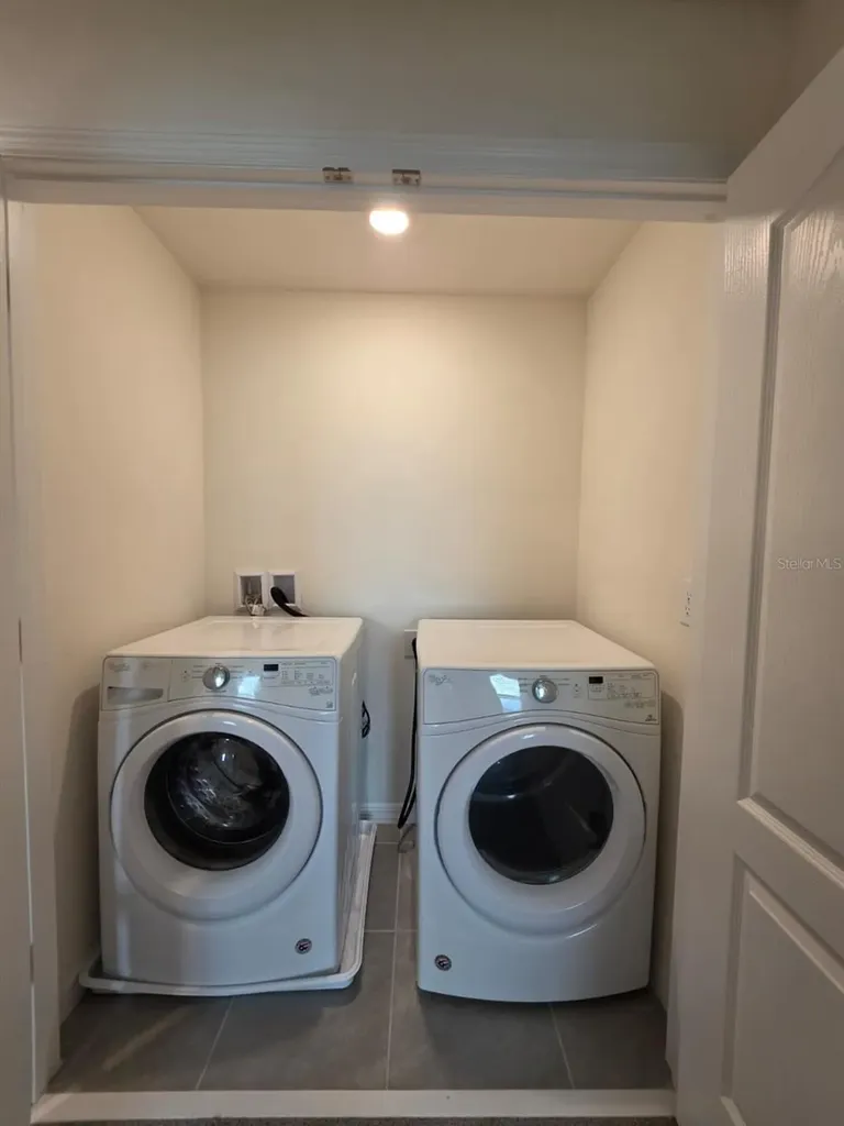 6606 Leo Lane Harmony FL 34773