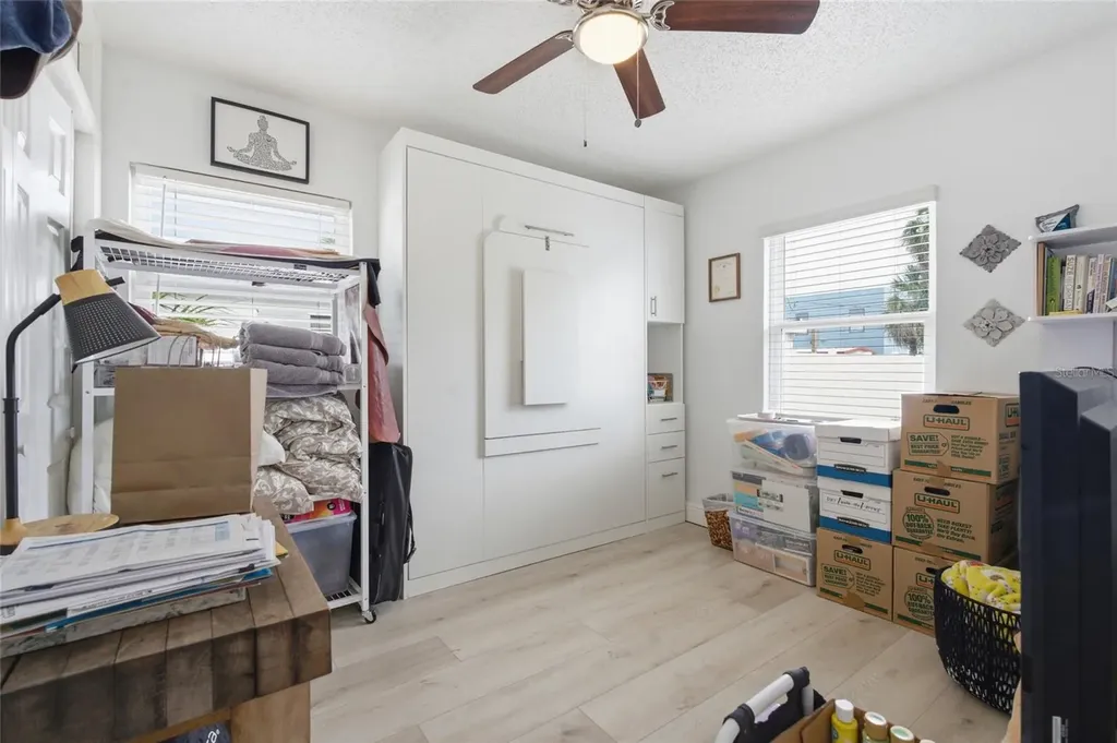 6810 4th Avenue N St Petersburg FL 33710