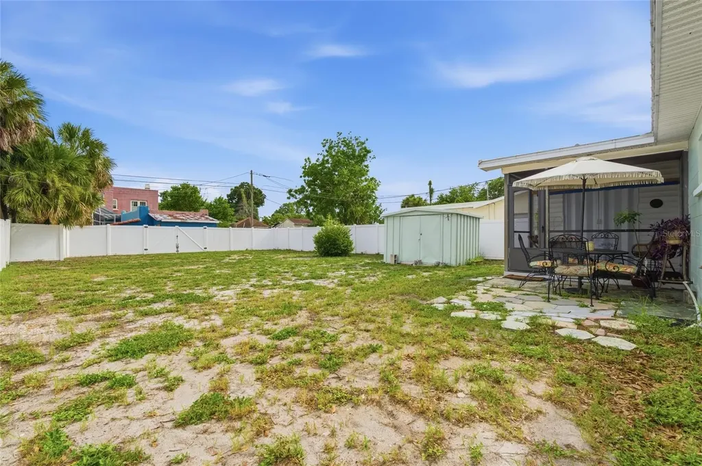 6810 4th Avenue N St Petersburg FL 33710