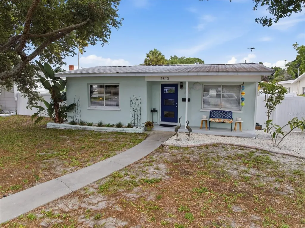 6810 4th Avenue N St Petersburg FL 33710