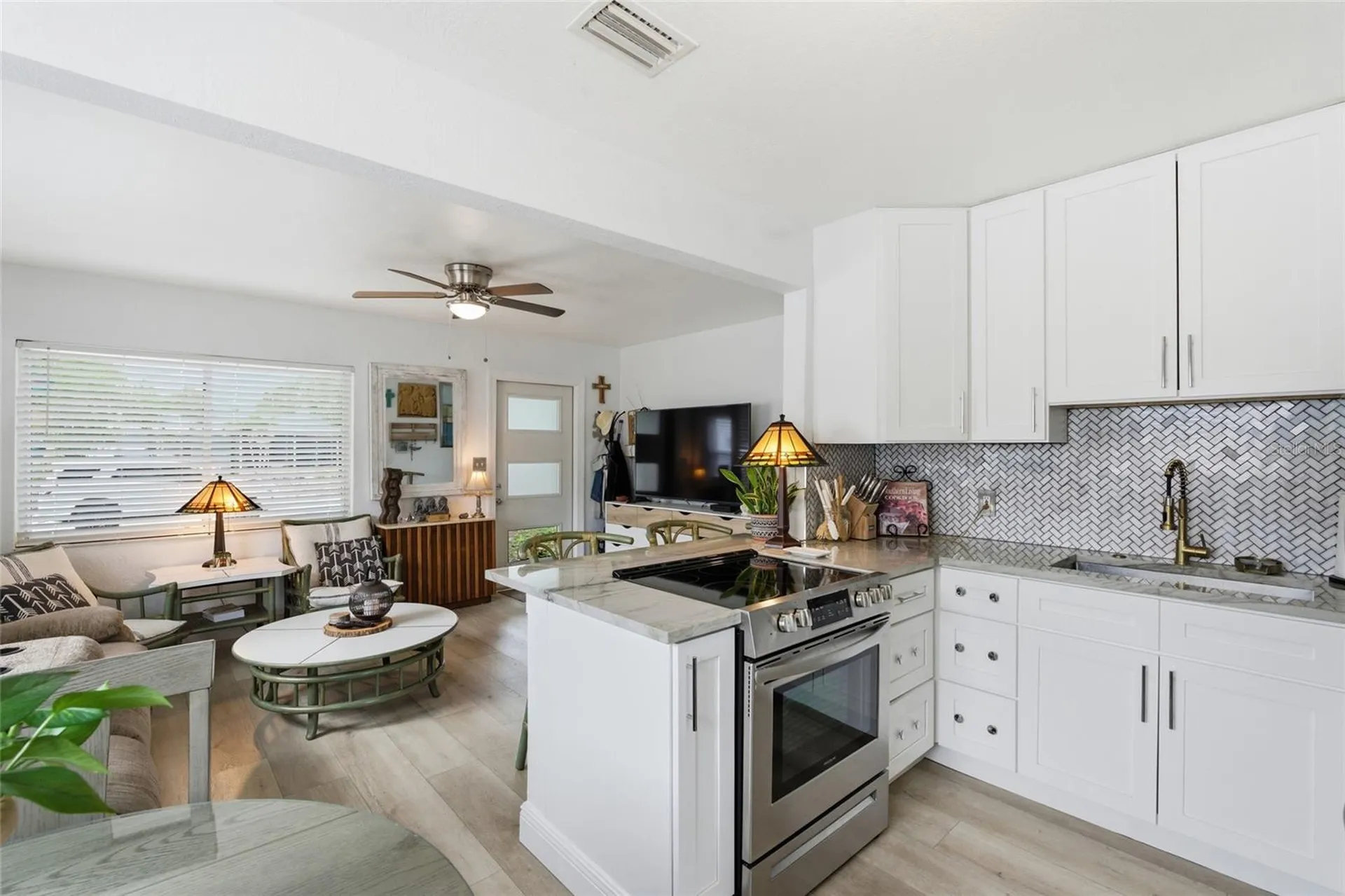 6810 4th Avenue N St Petersburg FL 33710