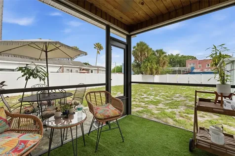 6810 4th Avenue N St Petersburg FL 33710