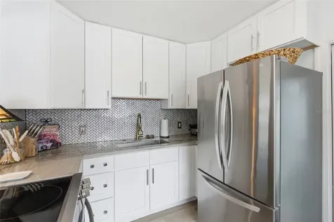 6810 4th Avenue N St Petersburg FL 33710